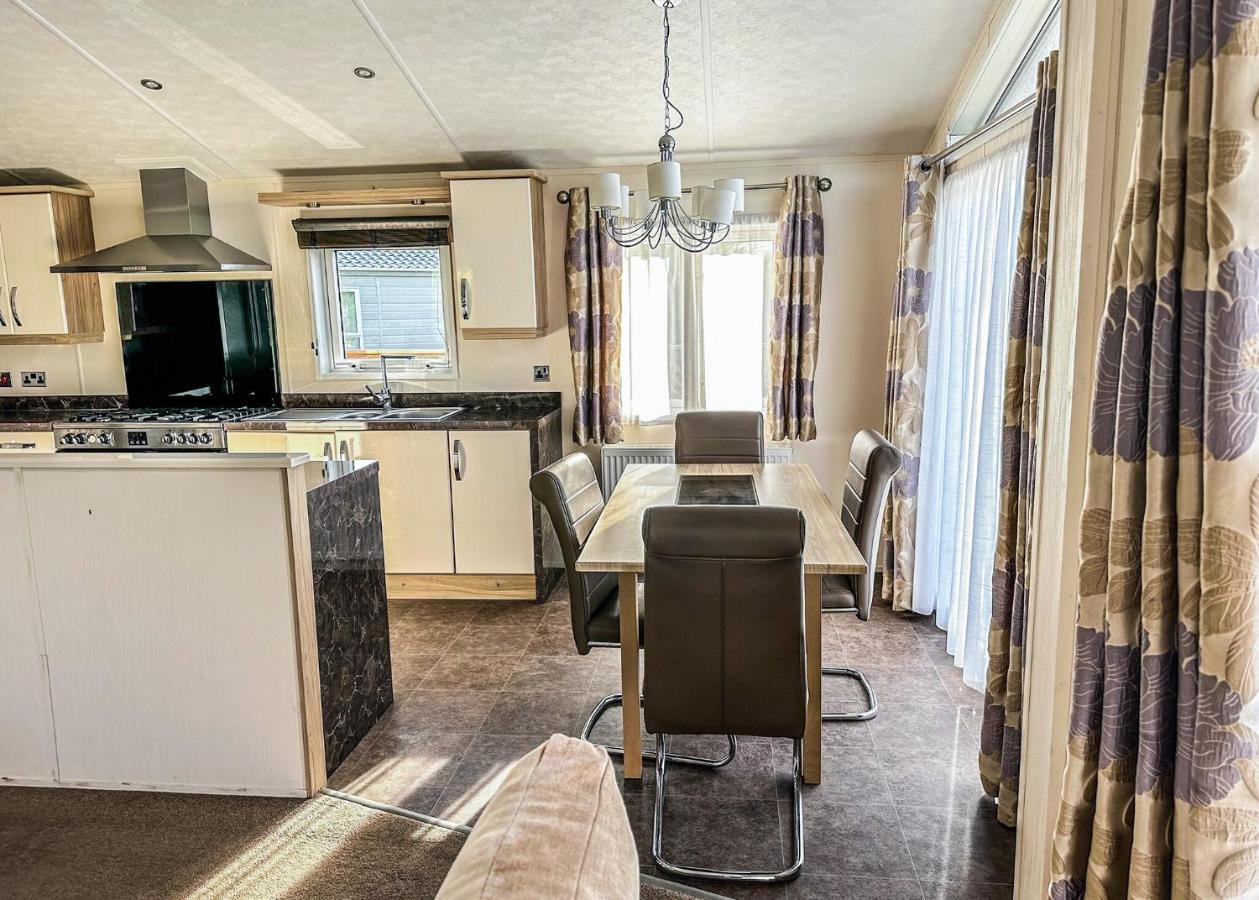 Colliery Lane Lodges Linton  Bagian luar foto